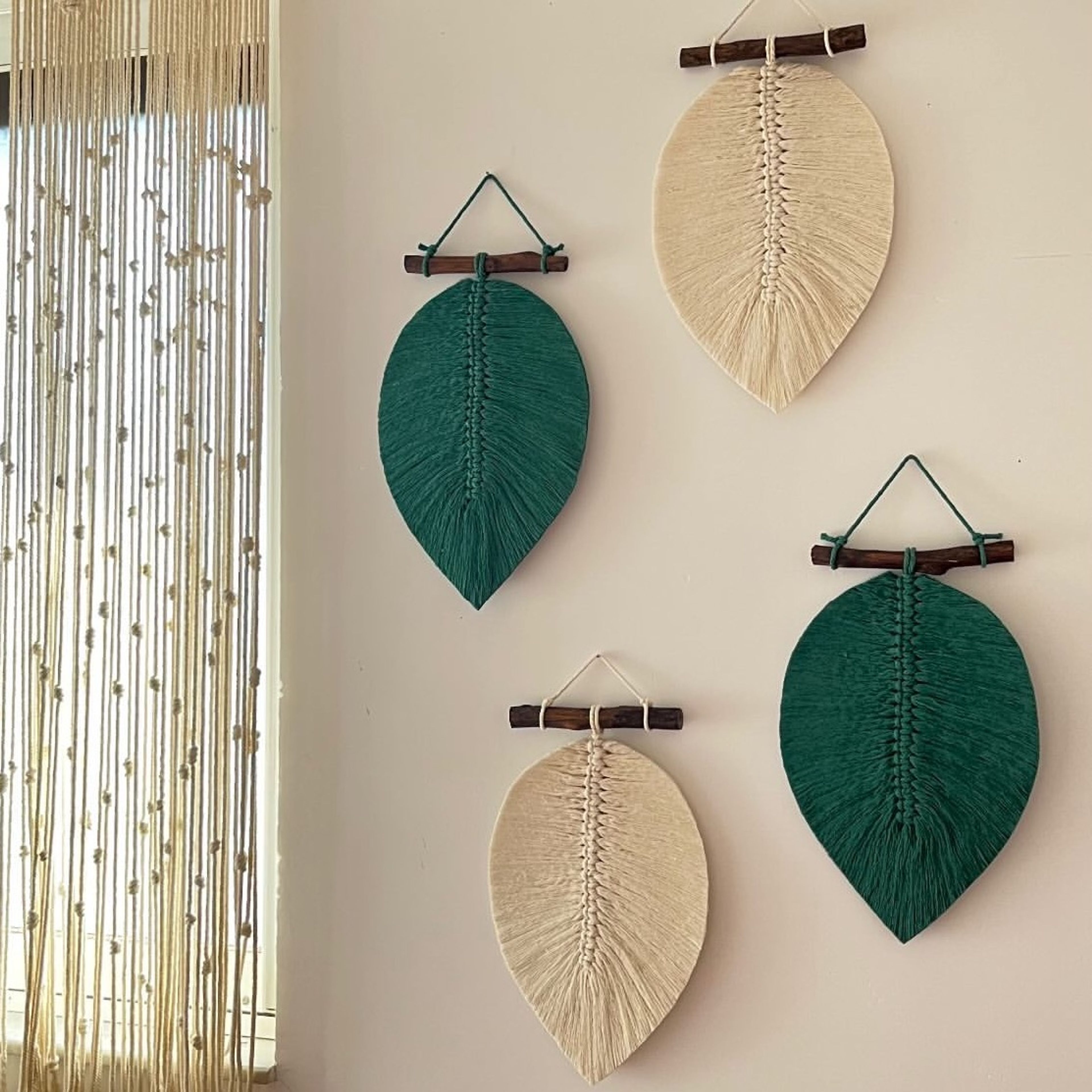 قیمت ارزان دیوارکوب تک برگ مکرومه طرح هانی