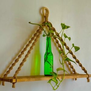 مشخصات دیواراویز شلف چوبی مکرومه طرح ملکه