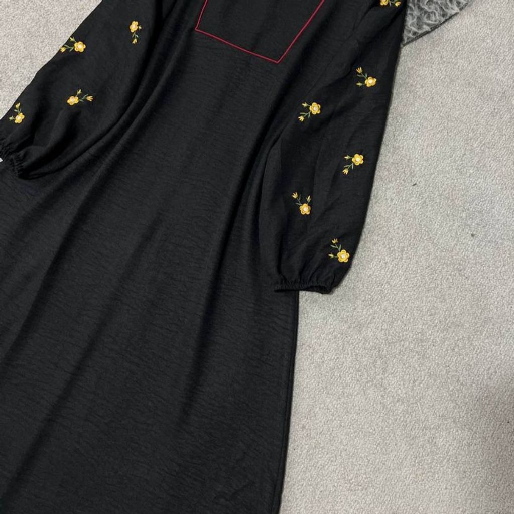 فروش اینترنتی مانتو آستین گلدوزی