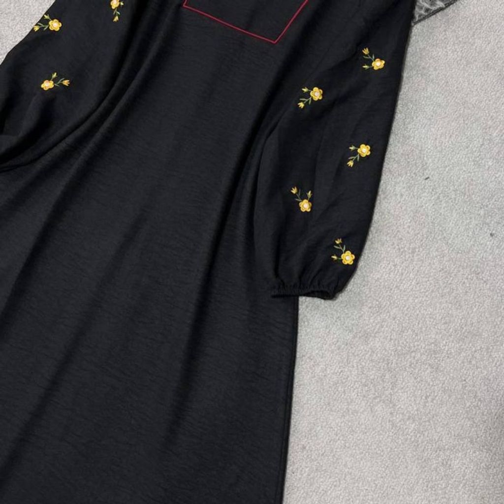 فروش اینترنتی مانتو آستین گلدوزی