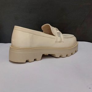 فروش اینترنتی کتونی کالج نگین دار