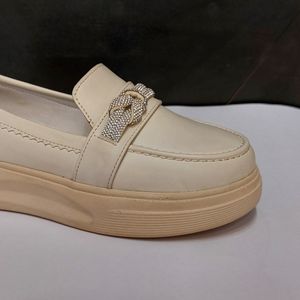 قیمت کتونی کالج نگین دار گره ای زنانه