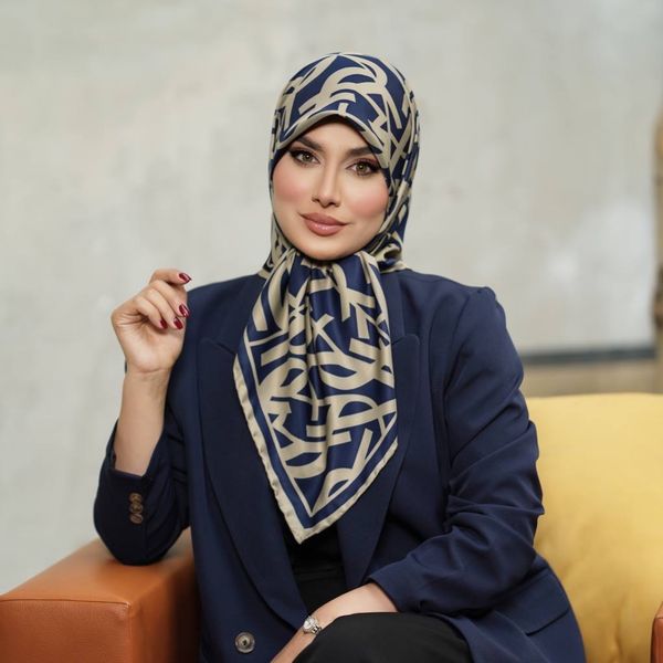 روسری ابریشم توییل