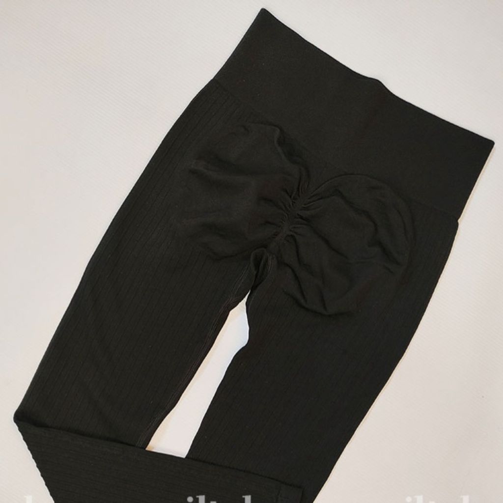 فروش اینترنتی لگ مشکی سیملس کبریتی پشت چروک