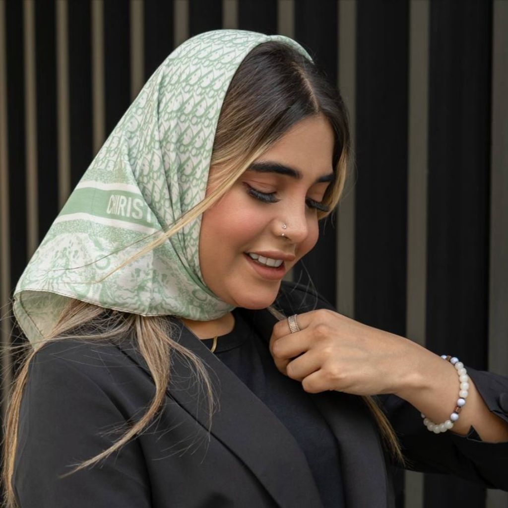 فروش اینترنتی مینی اسکارف تمام نخ دیور