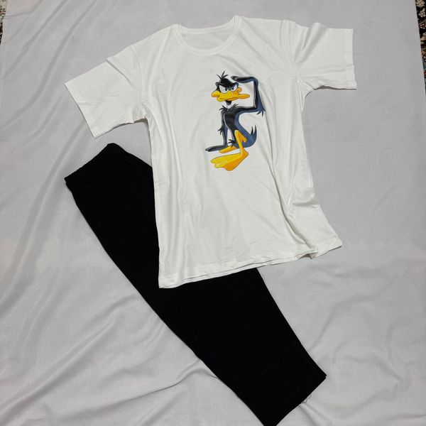 ست تیشرت سفید عروسکی و شلوارک زنانه