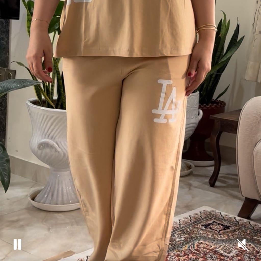 خرید اینترنتی لباس راحتی اسپرت زنانه