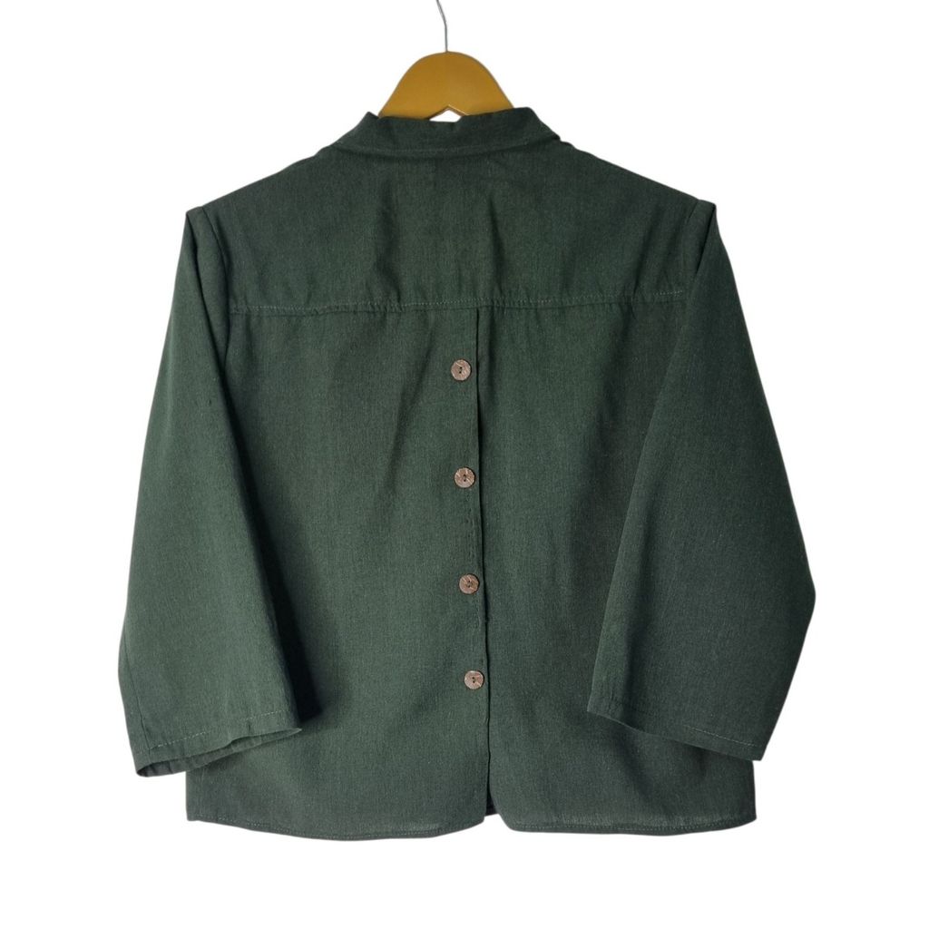 خرید انلاین شومیز کوتاه زنانه مدل پشت دکمه رنگ سبز تیره