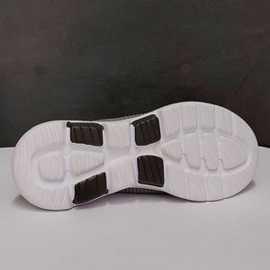 قیمت ارزان کتونی اسکیچرز اولترا  Skechers Ultra سبک و راحت