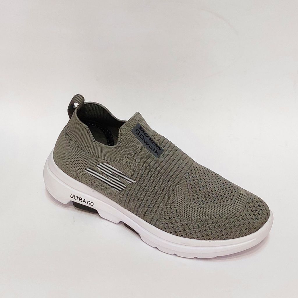 خرید انلاین کتونی اسکیچرز اولترا  Skechers Ultra سبک و راحت