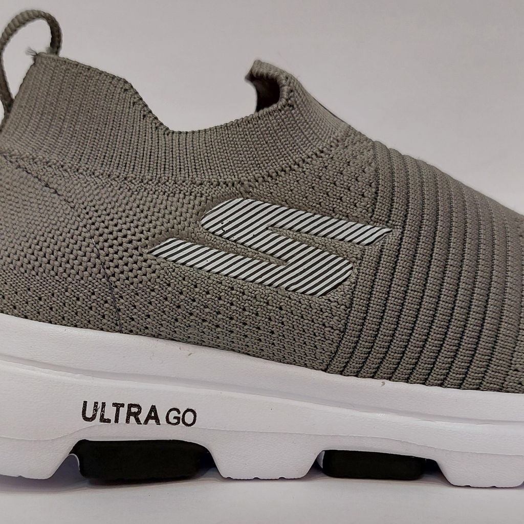خرید آنلاین کتونی اسکیچرز اولترا  Skechers Ultra سبک و راحت