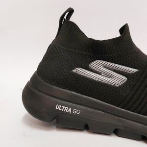 مشخصات کتونی اسکیچرز الترا  Skechers Ultra سبک و راحت