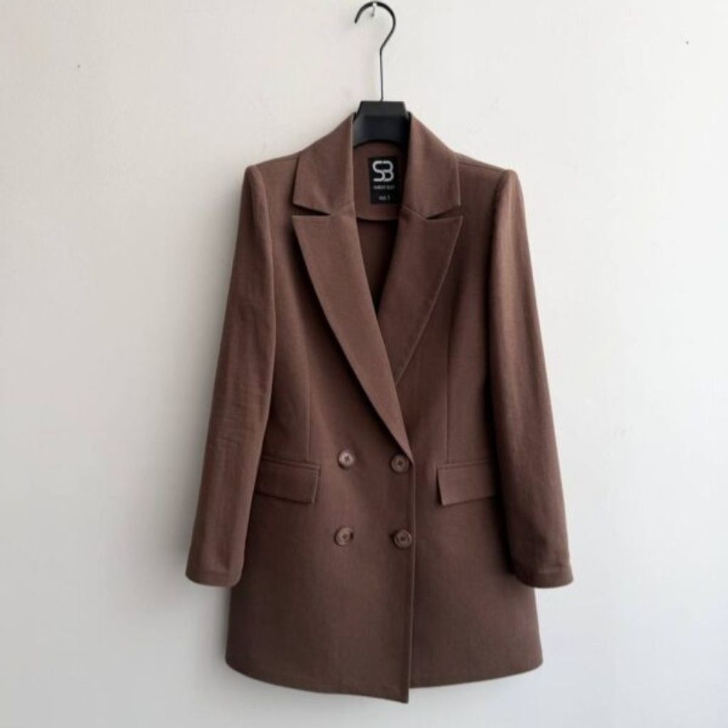 مشخصات کت mana بست