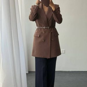 قیمت کت mana بست