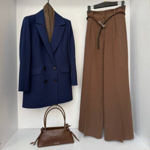 خرید آنلاین کت mana بست