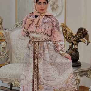 خرید آنلاین مانتو بلند مزونی کمربنددار رنگی