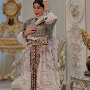 خرید آنلاین مانتو بلند مزونی کمربنددار رنگی