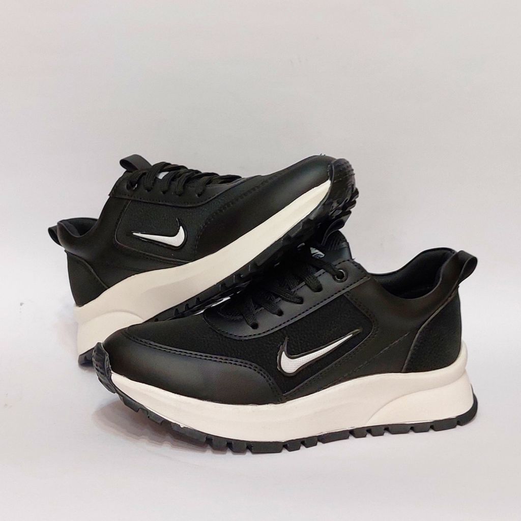 مشخصات ✴️ کتونی رانینگ نایک زوم مشکی Nike Zoom