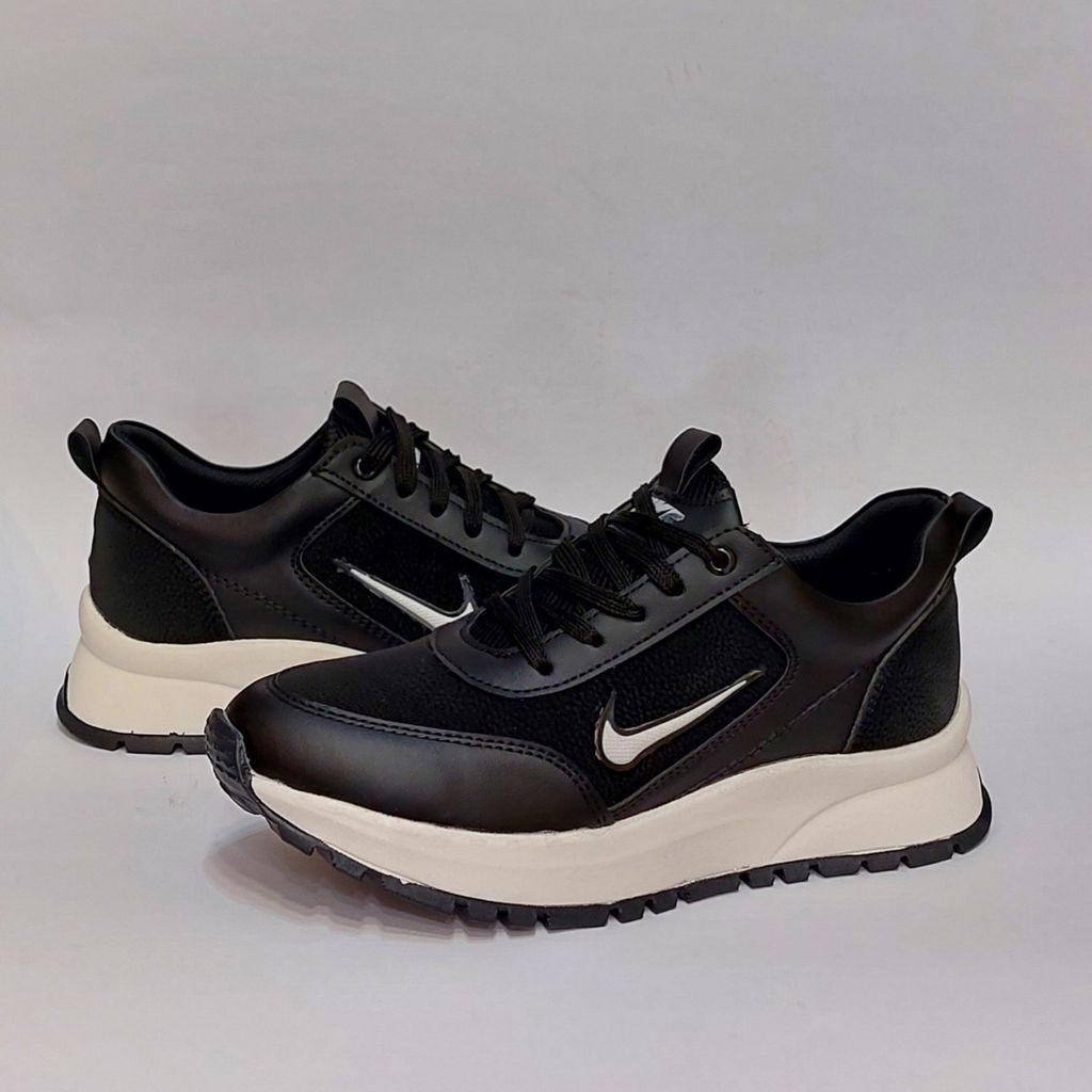 خرید آنلاین ✴️ کتونی رانینگ نایک زوم مشکی Nike Zoom