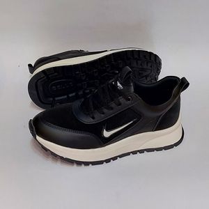 قیمت ارزان ✴️ کتونی رانینگ نایک زوم مشکی Nike Zoom