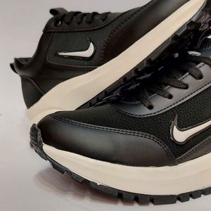 خرید انلاین ✴️ کتونی رانینگ نایک زوم مشکی Nike Zoom
