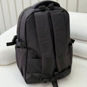 فروش اینترنتی کوله پشتی لیکا هنا