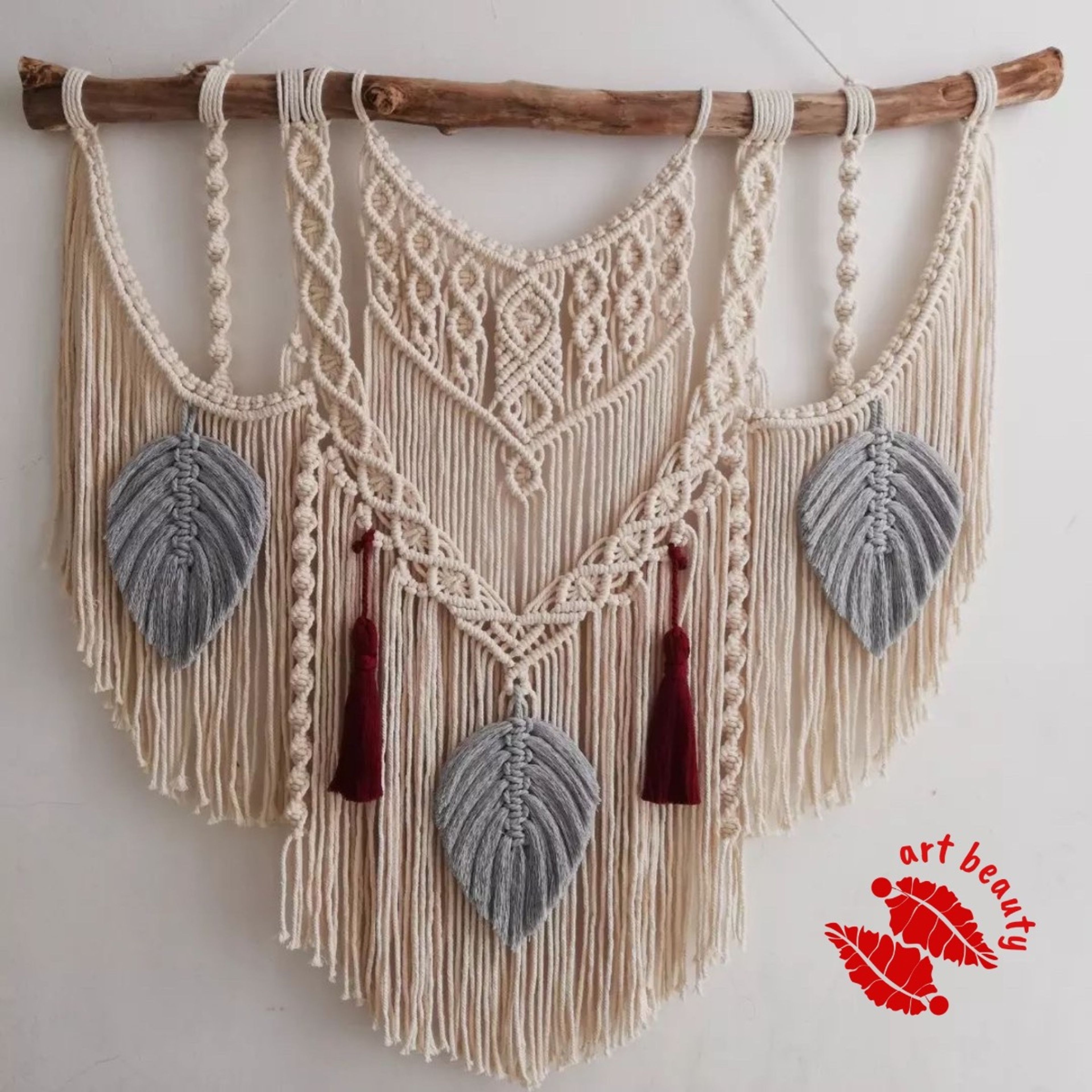 مشخصات دیوارکوب اویز مکرومه مدل ریسه ای برگ دار