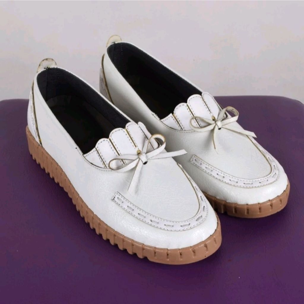 فروش اینترنتی کفش طبی داروخانه ای زنانه زیره پیو نرم سبک دور دوز همراه کفی طبی