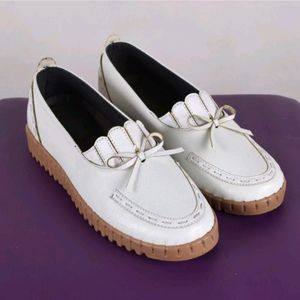 فروش اینترنتی کفش طبی داروخانه ای زنانه زیره پیو نرم سبک دور دوز همراه کفی طبی