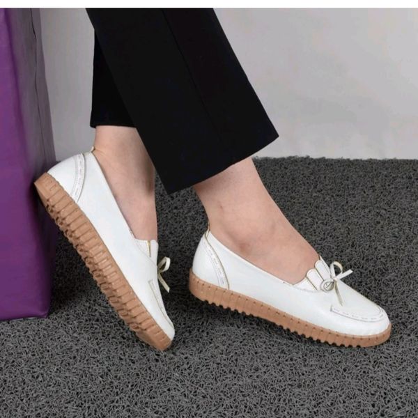 کفش طبی داروخانه ای زنانه زیره پیو نرم سبک دور دوز همراه کفی طبی