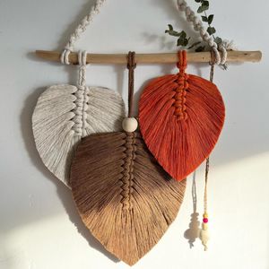 دیوارکوب سه برگ مکرومه آویز مدل سما