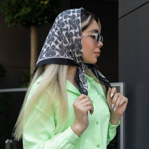 قیمت مینی اسکارف تمام نخ