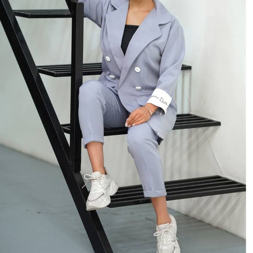 خرید اینترنتی کت شلوار اداری