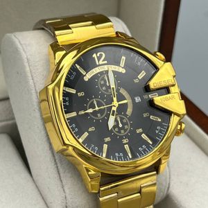 خرید انلاین ساعت دیزل شاخ دار مردانه بند استیل طلایی صفحه مشکی