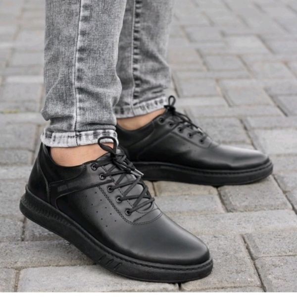 کفش اسپرت مردانه مدل آریسا رنگ مشکی زیره مشکی