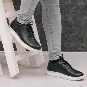 خرید انلاین کفش اسپرت مردانه مدل آریسا رنگ مشکی زیره سفید