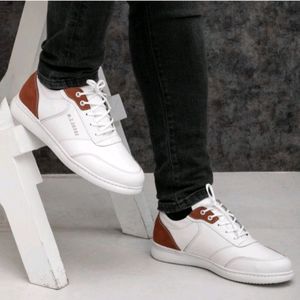 کفش اسپرت مردانه مدل شاتل رنگ سفید عسلی