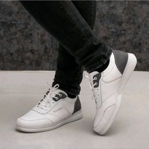 قیمت کفش اسپرت مردانه مدل شاتل رنگ سفید طوسی