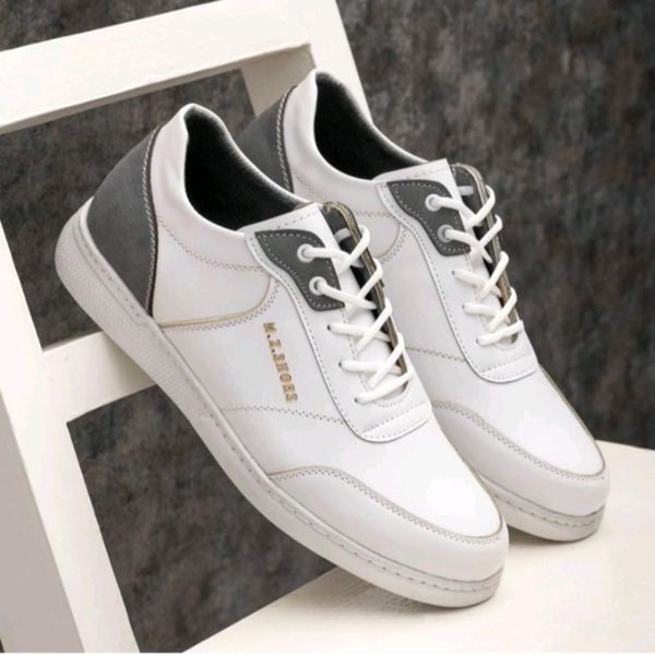 کفش اسپرت مردانه مدل شاتل رنگ سفید طوسی