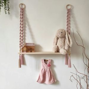 خرید اینترنتی دیوارکوب شلف چوبی مکرومه بافی مدل آویسا