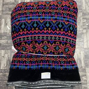 مخمل سوزندوزی J3669