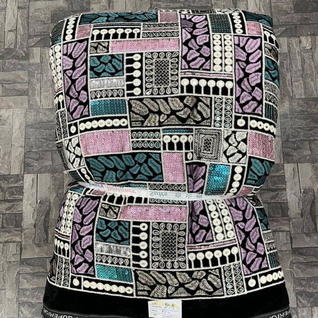 خرید انلاین مخمل سوزندوزی K133