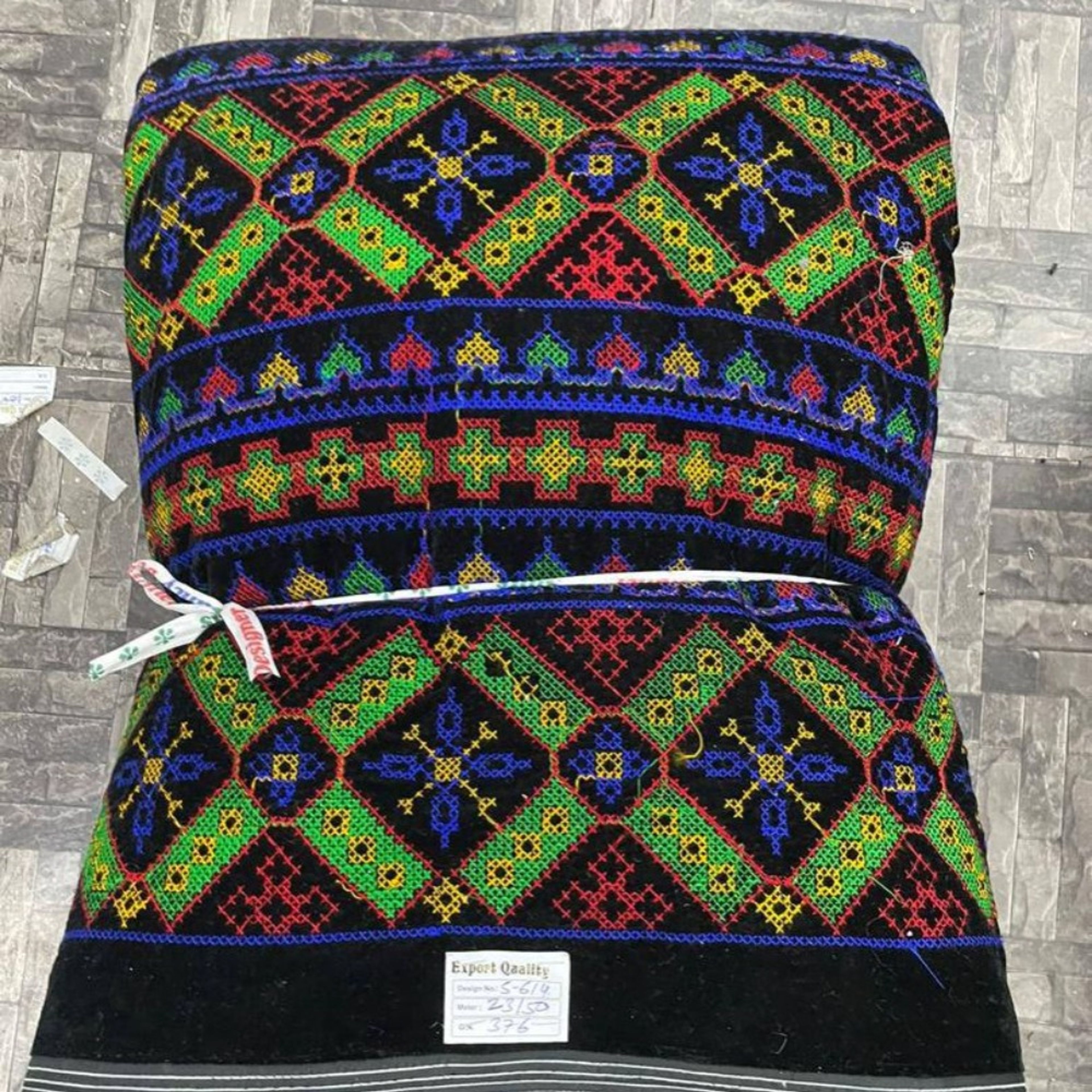 قیمت مخمل سوزندوزی S614