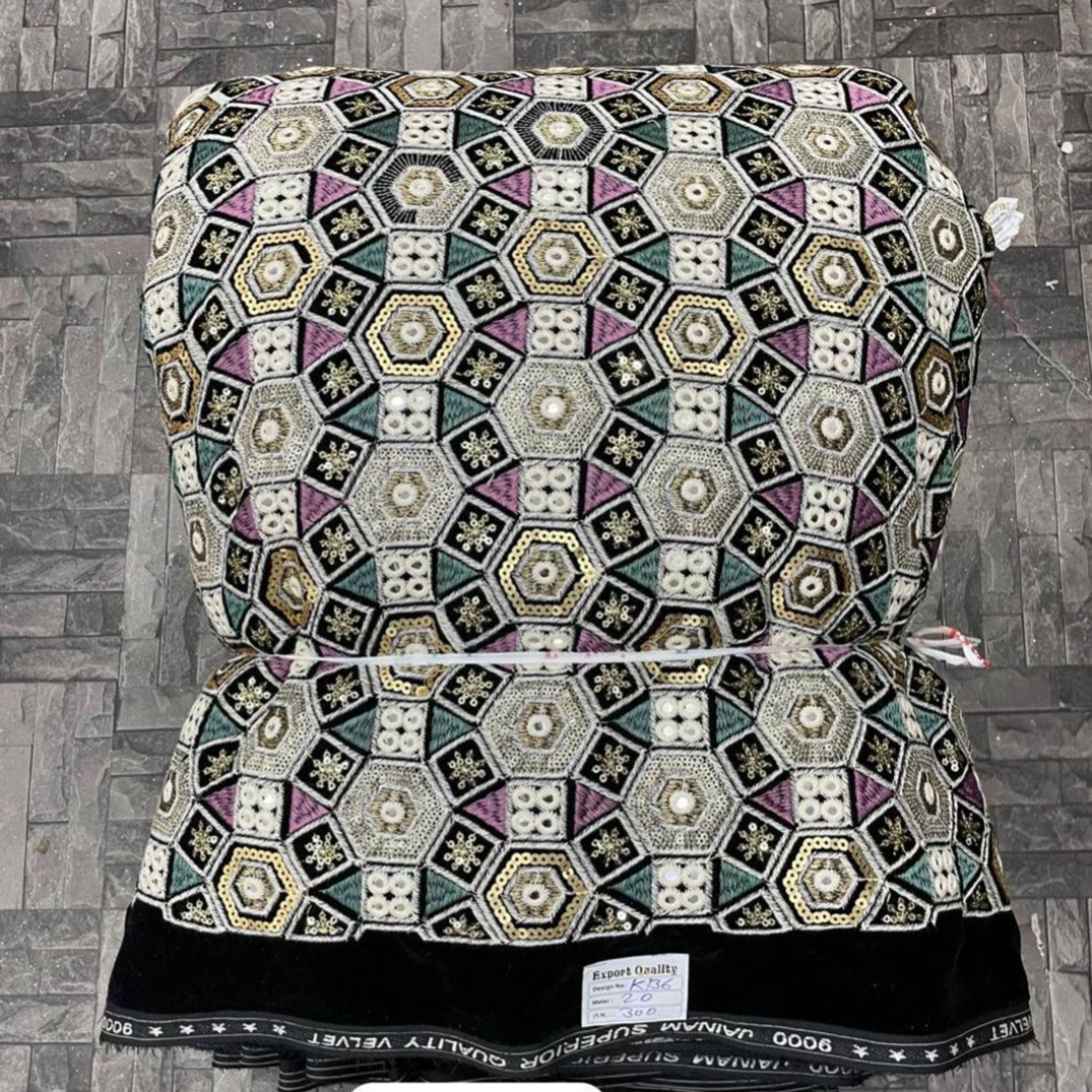 خرید اینترنتی مخمل سوزندوزی K136