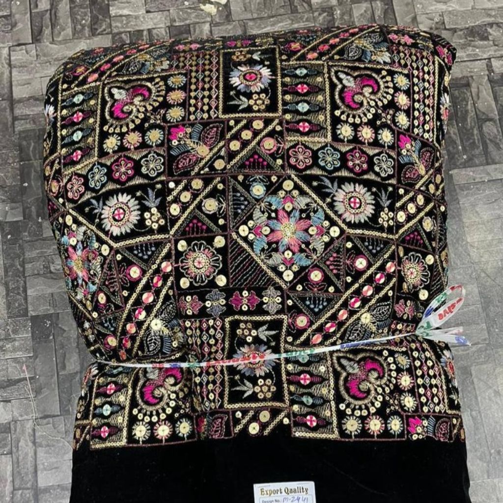 قیمت مخمل سوزندوزی M2441