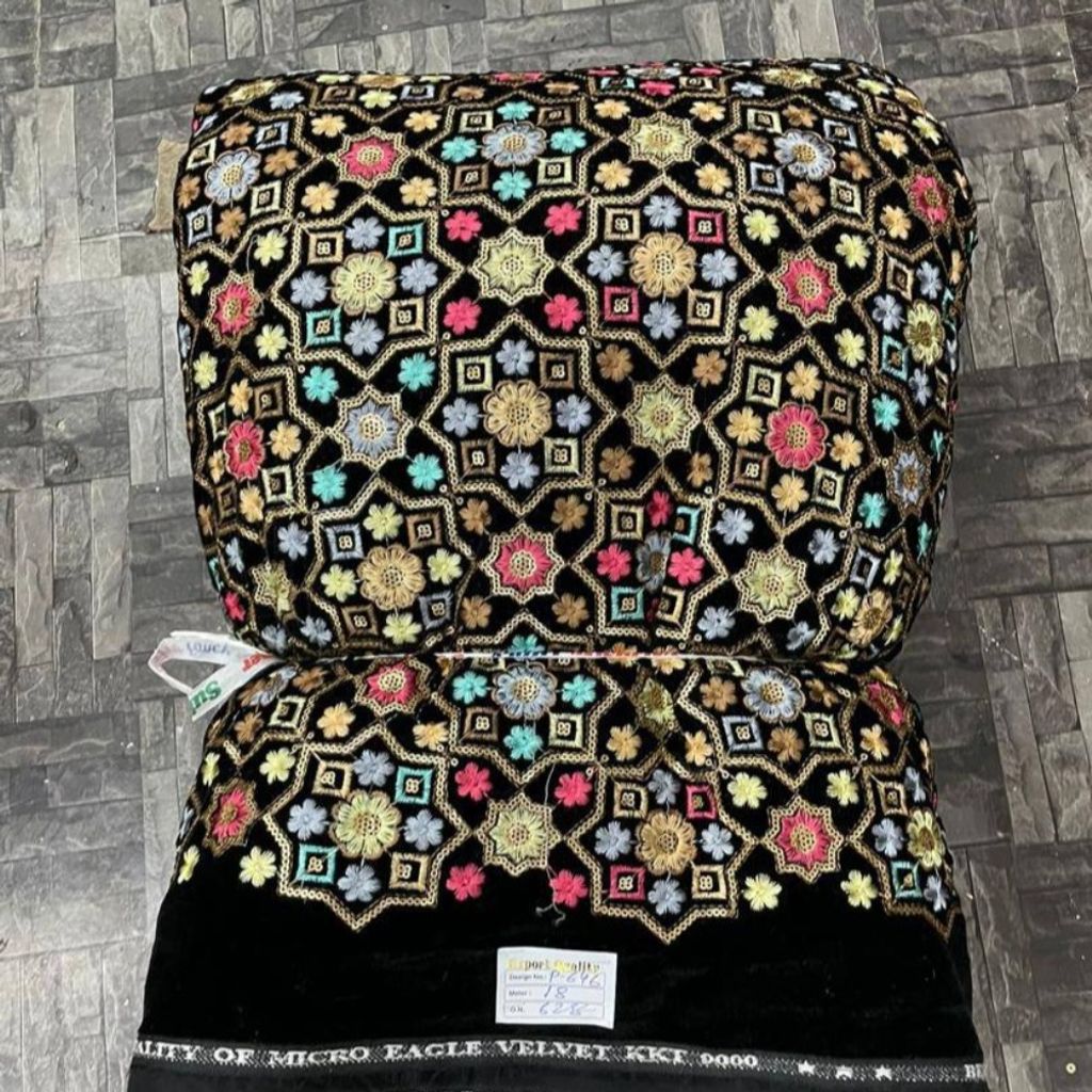 خرید اینترنتی مخمل سوزندوزی P646