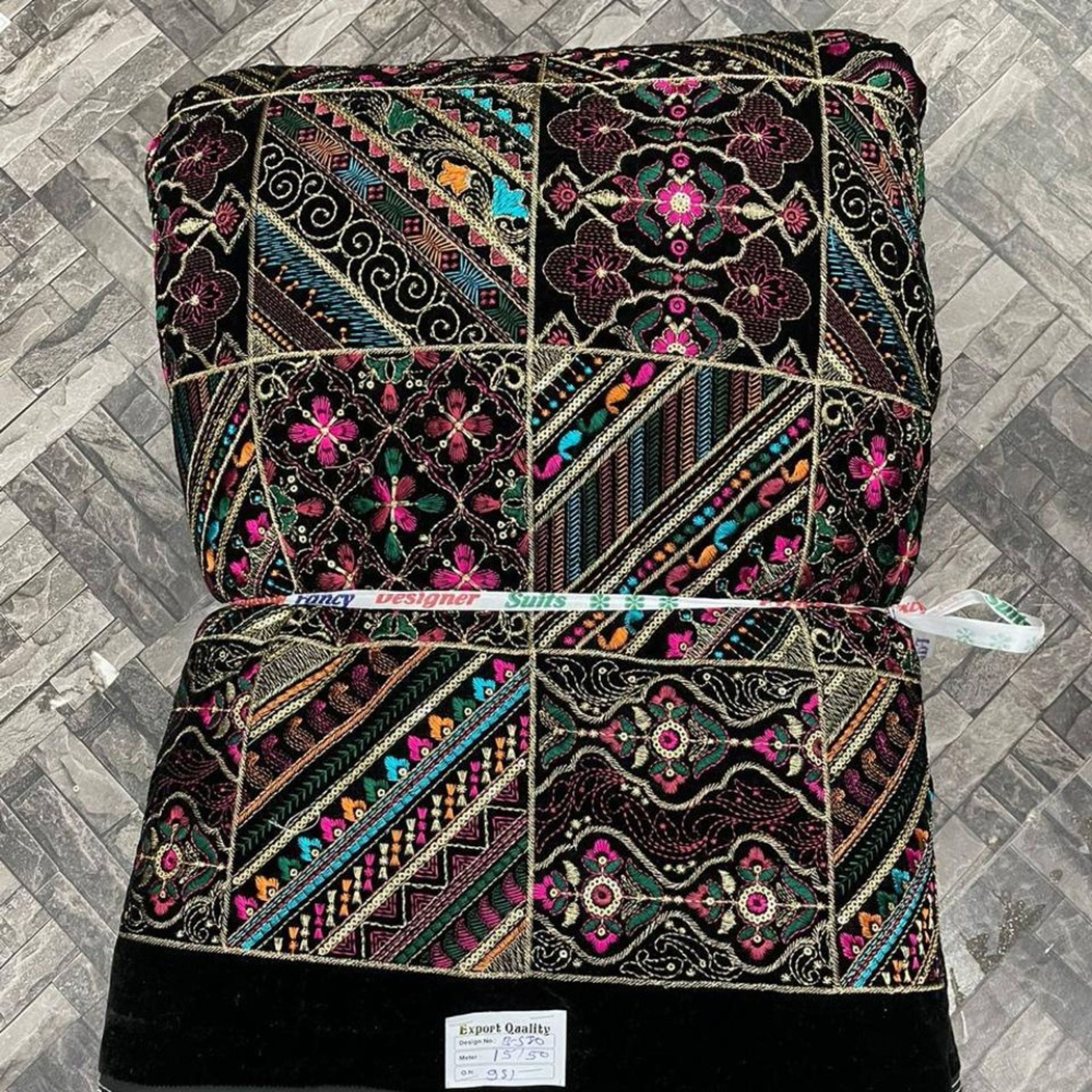 خرید انلاین مخمل سوزندوزی B580