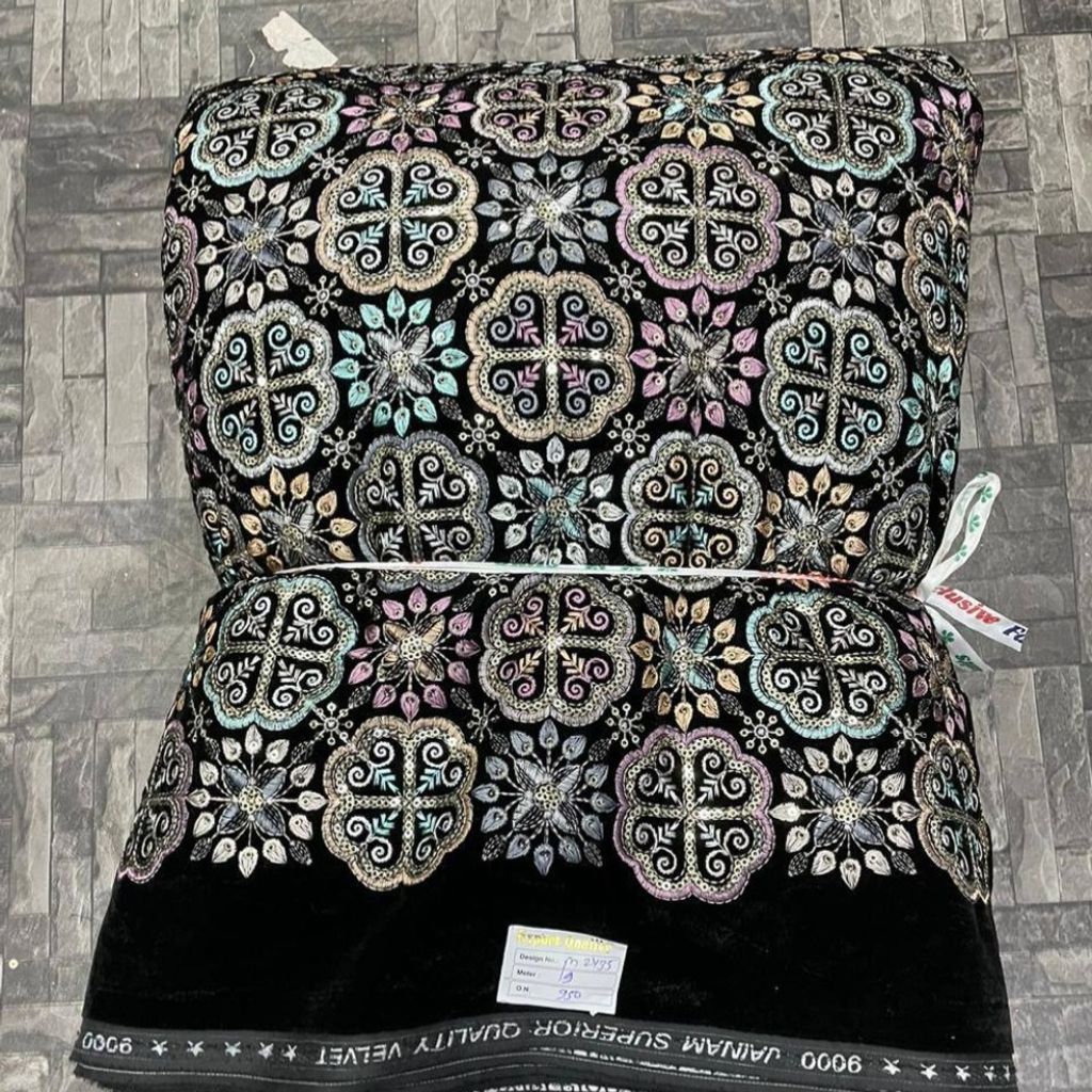 خرید آنلاین مخمل سوزندوزی M2435