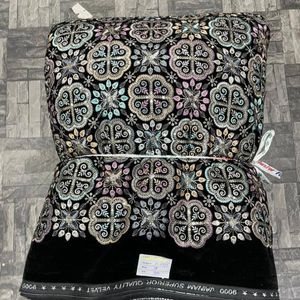 مخمل سوزندوزی M2435