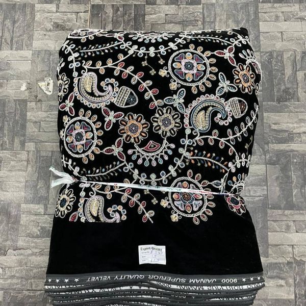 مخمل سوزندوزی B583